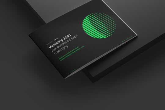 Okładka raportu „Marketing 2030” przedstawiająca zielony wzór i tytuł white paper.