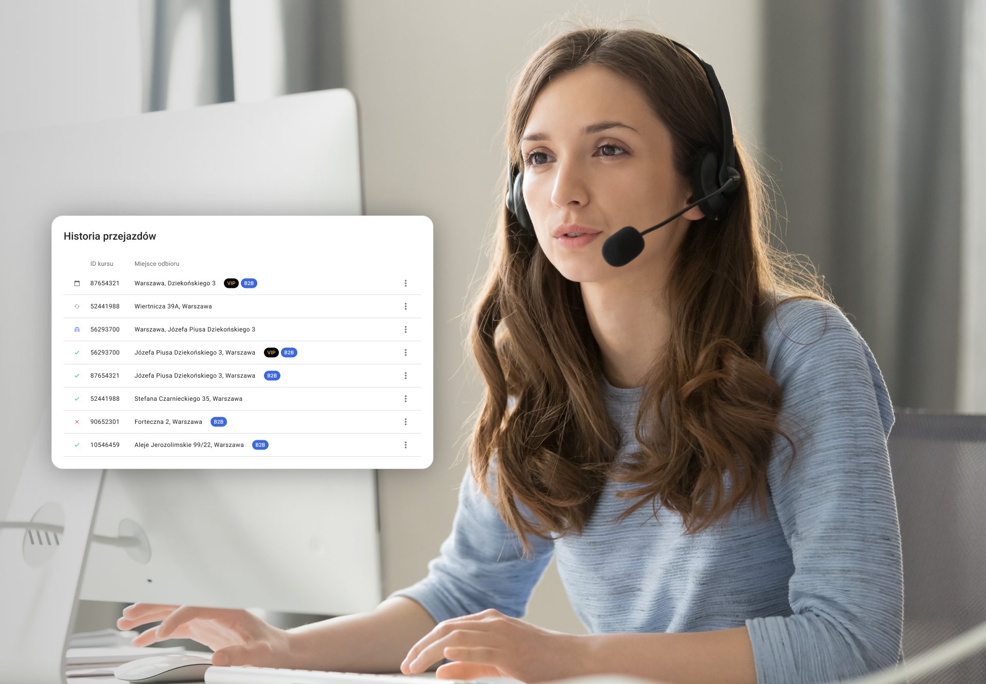 Konsultantka iTaxi obsługująca zgłoszenia w systemie call center z panelem zarządzania przejazdami zaprojektowanym przez SYZYGY Warsaw